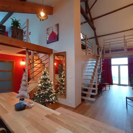 La Grange De Marie à St Angel - Magnifique Grange Rénovée En Loft Pour 1 à 6 Pers Casa de Férias Saint-Angel (Allier)