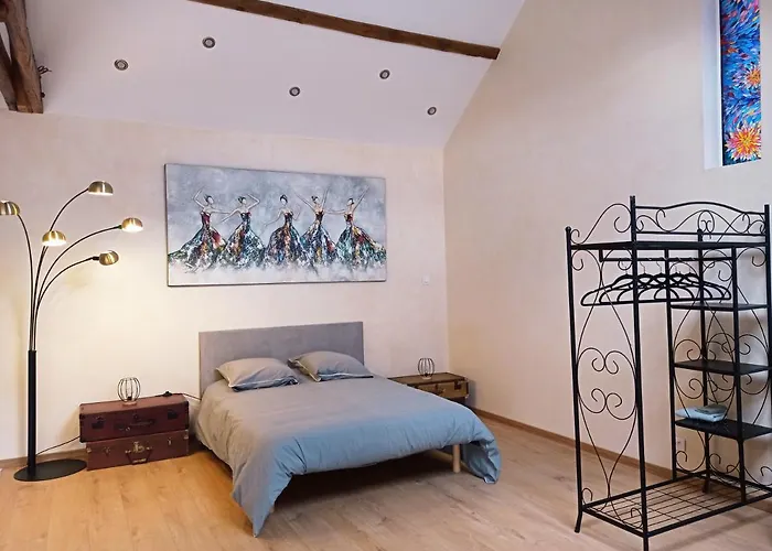 La Grange De Marie à St Angel - Magnifique Grange Rénovée En Loft Pour 1 à 6 Pers *