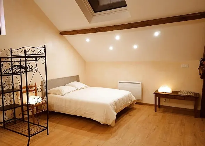 La Grange De Marie à St Angel - Magnifique Grange Rénovée En Loft Pour 1 à 6 Pers